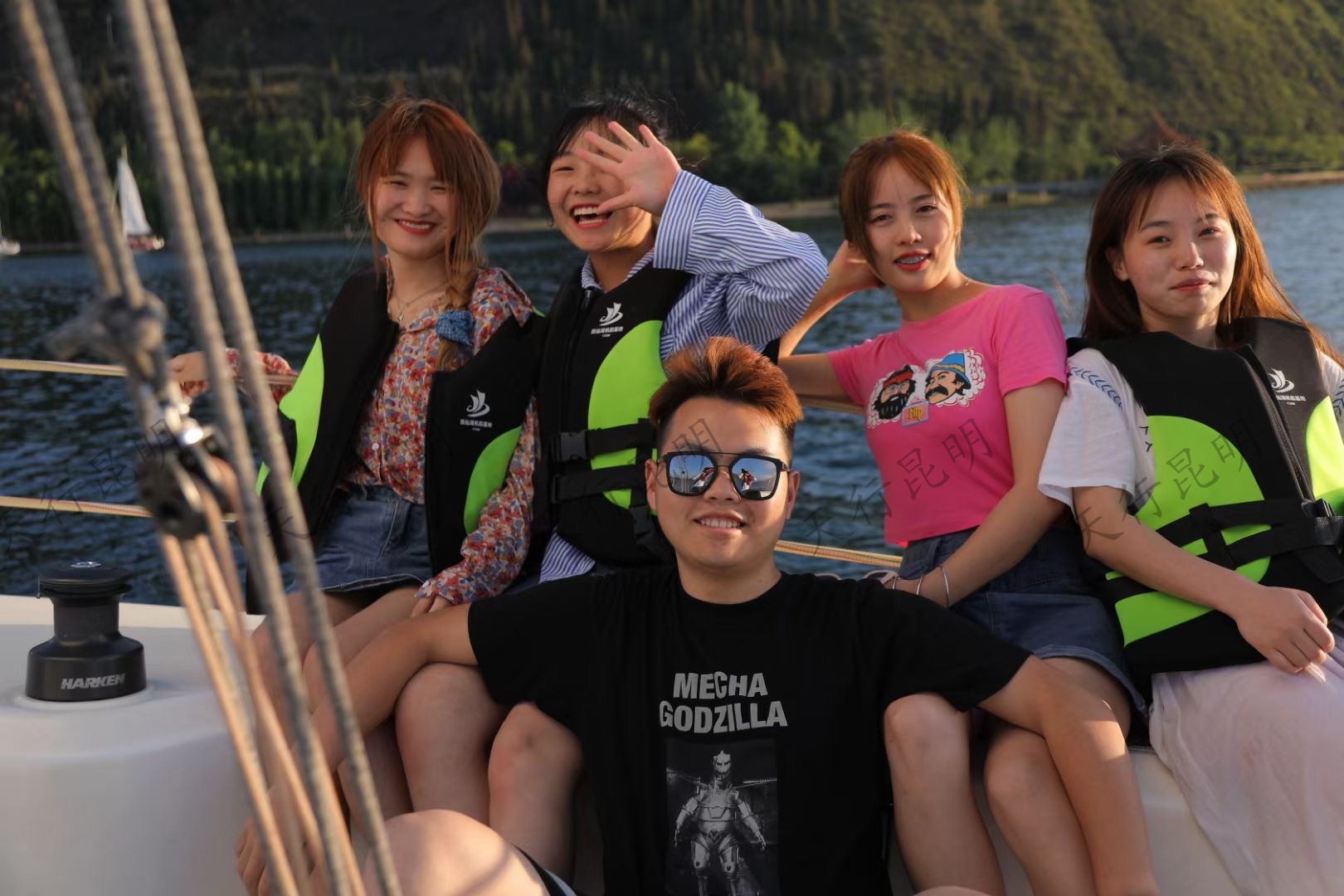 云南玉溪澄江撫仙湖帆船運(yùn)動(dòng)戶外拓展基地