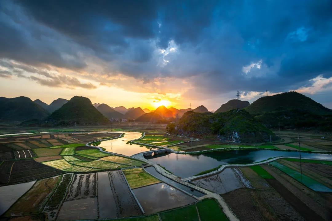 對不起，我要去文山了！   昆明商務(wù)會展